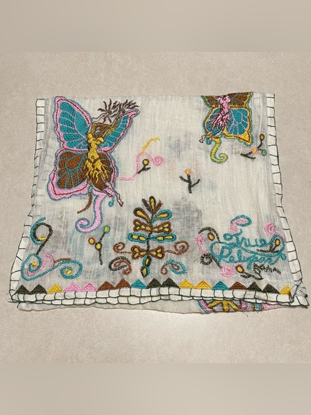 True Religion Scarf OS Cream Embroidered Fairies and Floral Print Scarf -RARE